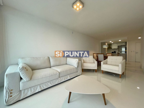 Imagen 1 de 11 de Apartamento De Dos Dormitorios En Alquiler Anual, Punta Del Este