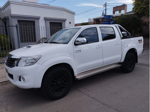 Toyota Hilux 3.0 Cd Srv I 171cv 4x4 - A3