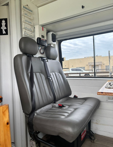 Motorhome Renault Master Dsi 2.5 Techo Alto