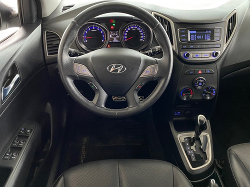 Imagem 8 de 15 de Hyundai Hb20x 1.6 16v Premium 2015