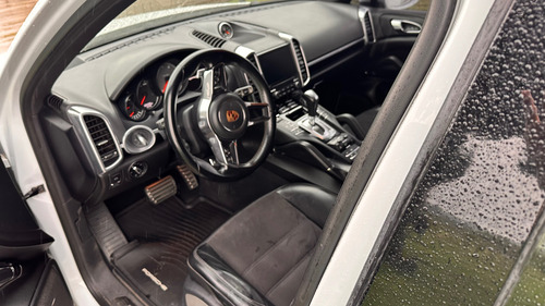 Porsche Cayenne S Platinum Edition