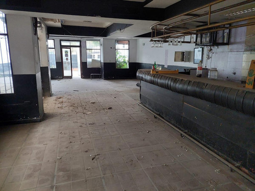 Imagen 3 de 13 de Local Comercial En Alquiler Av Alem 600