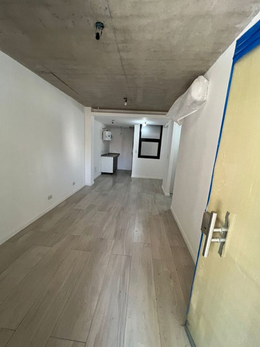 Local Comercial En Venta Ubicado En Lomas De Zamora
