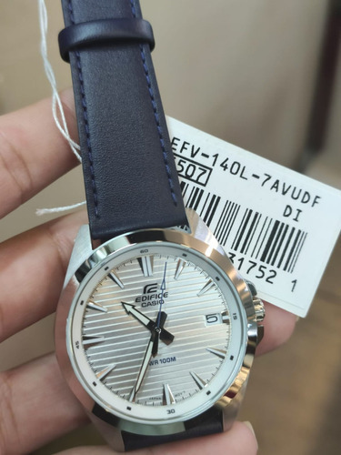 Reloj Casio Edifice EFV-140L-7av para hombre, color de correa azul oscuro, color de bisel plateado, color de fondo blanco