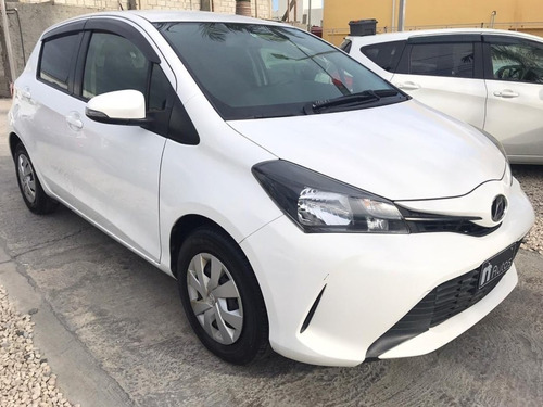 Toyota Vitz  2015 Recien  Importado 