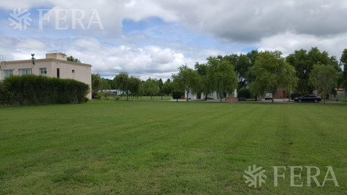 Venta Terreno De 1000m2 En Haras Del Sur Ii