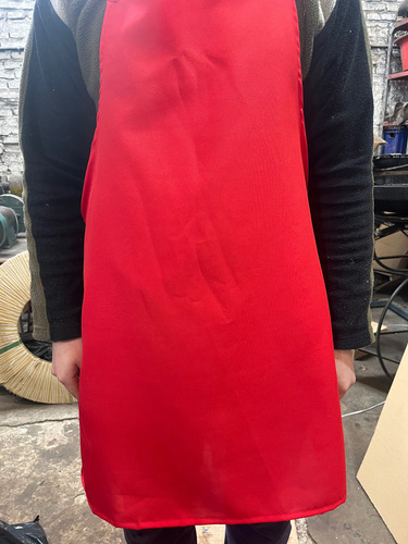 Delantal De Tela Microfibra Lavable Rojo Liso Rojo