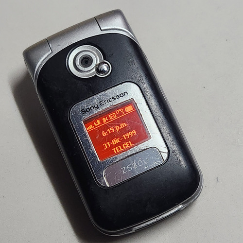 Sony Ericsson Z530 W300 Telcel Para Piezas O Revisar, Leer Descripcion! ,celular Clásico,motorola V3, Pantech,iPod, W300, W580,colección,xperia, Tapa (Usado)