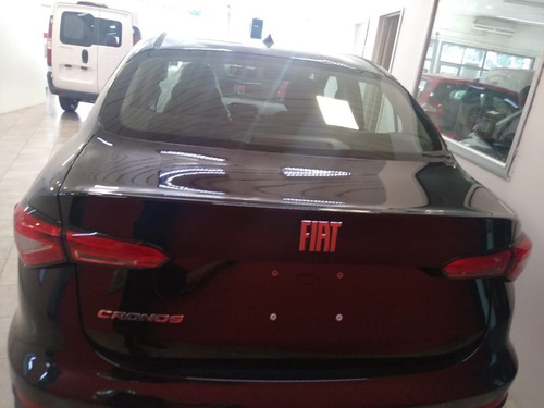 Imagen 3 de 15 de Fiat Cronos Attractive 1.3 My22 Financ Uber / Cabify / Beat