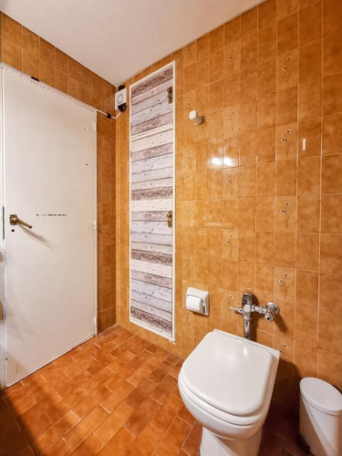 Imagen 16 de 28 de Departamento De 4 Ambientes En Caballito Cochera Baulera Balcon Terraza Al Frente