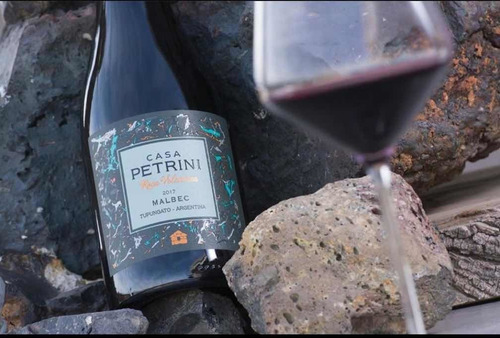 Imagen 2 de 9 de Vino Malbec Roca Volcánica Petrini Exclusivo Calidad Caja X6