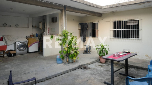 Imagen 14 de 28 de Casa En Venta Parque Valencia, Calle Cerrada Anggi Zerpa 04144122129