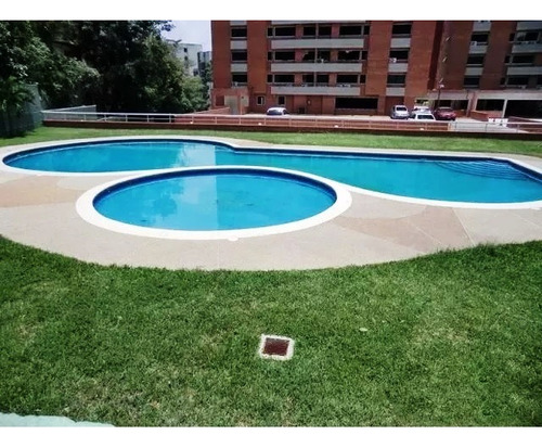 Alquiler Apartamento Los Chaguaramos, 3 Habitaciones, Piscina