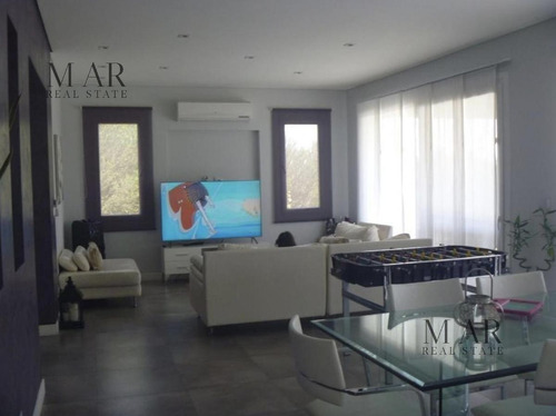 Imagen 2 de 18 de Casa En Venta En Barrio Los Lagos