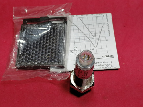 Enfermo Vl180-2f32331 Sensor Fotoeléctrico Lichtschranke Nue