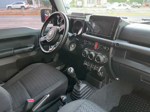Suzuki Jimny 1.5 Glx Mt