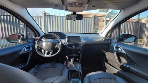 Imagen 12 de 14 de Peugeot 2008 2017 1.6 Feline