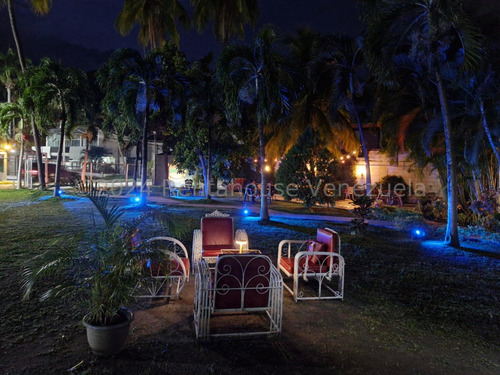 Fondo Comercio Negocio En Venta En La Arboleda Las Delicias Zona Norte Mobiliario Amplios Espacios Areas Verdes Restaurante Licores Estef 24-25163