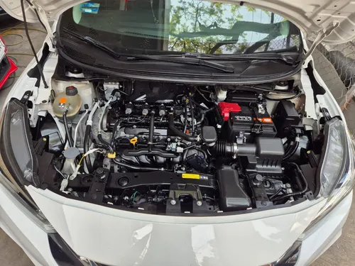 Nissan Versa 1.6 Advance Mt