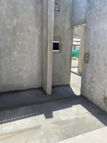 Casa A Terminar En Venta - 2 Dormitorios 1 Baño - Cochera - 300mts2 - General Rodríguez