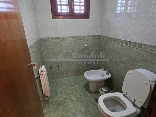 Chalet En Venta 4 Ambientes - Santa Clara Del Mar, En Dos Plantas