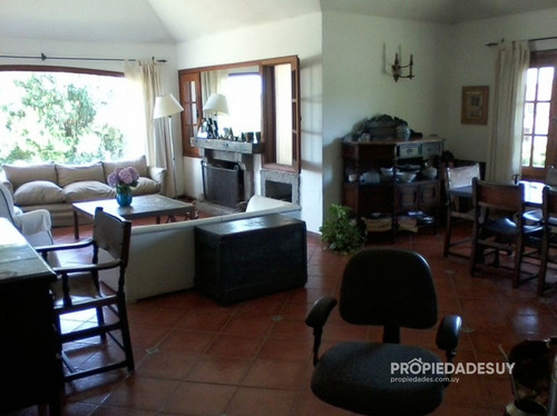 Casa En Venta En Laguna Del Diario!- Ref: 753