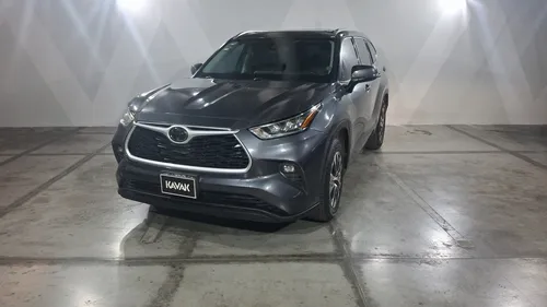 Toyota Highlander 3.5 XLE AUTO