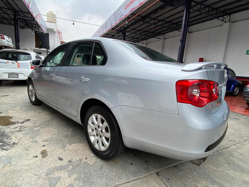 Imagen 2 de 14 de Volkswagen Bora 2006 2.5 Prestige Tiptronic At