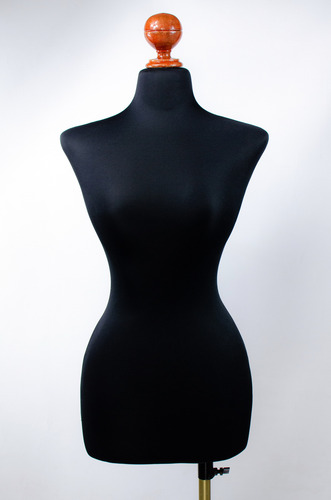 Maniquie Curvi De Dama Para Sastre Negro Base Herreria Negro