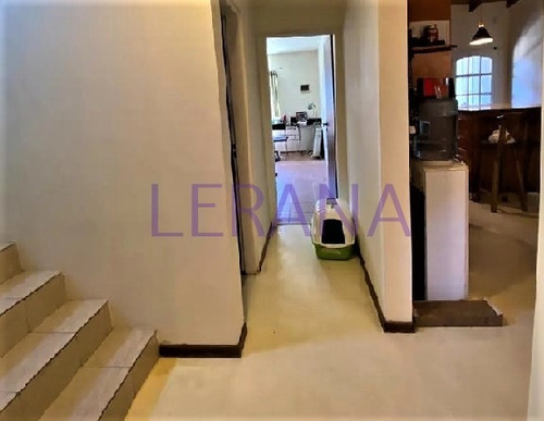 Imagen 2 de 12 de Venta Casa 5 Ambientes 2 Baños, Cochera Y Patio. Ituzaingo