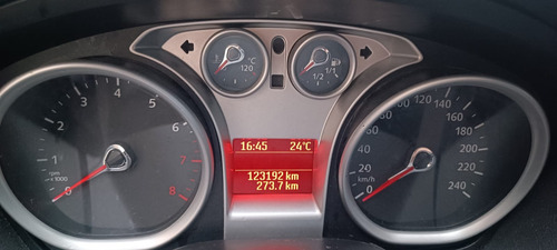 Ford Focus 2 2.0 Ghia Mt