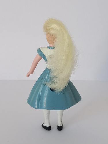 Muñeca Alicia En El Pais De Las Maravillas Sin Marca (Usado)
