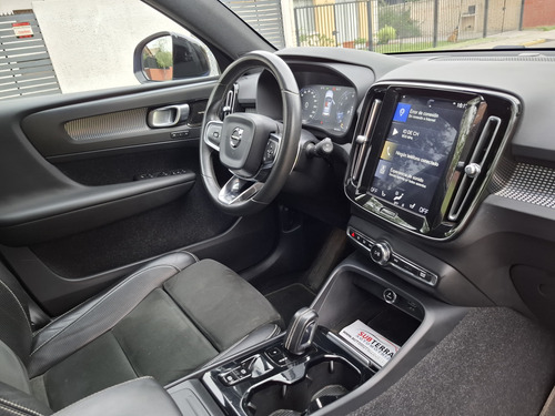 Volvo XC40 T5 R-design