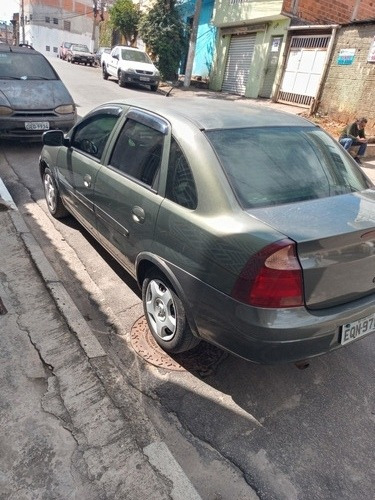 Imagem 5 de 10 de Corsa Sedan Premium 1.4 Econoflex 2010/2011 4 Portas.