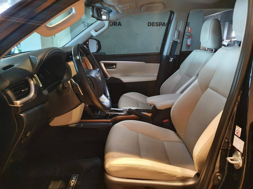 Imagem 10 de 15 de Toyota Hilux Sw4 2.8 Srx Diamond 4x4 7 Lugares 16v Turbo
