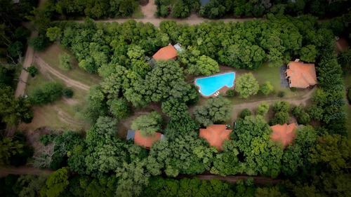 Cabaña De Dos Dormitorios + Club House (ping Pong, Pool, Metegol Y Juegos De Mesa) + Pileta Enorme