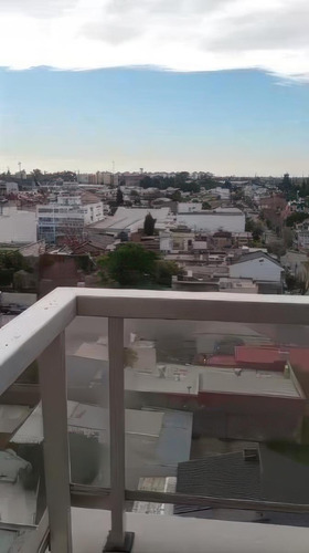 Departamento En Venta - 2 Dormitorios 1 Baño - Cochera - 73mts2 - Avellaneda