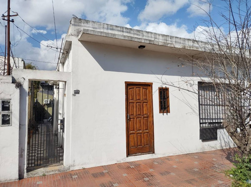 Venta De Dos Casas En Ezpeleta