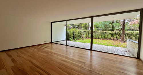 Santa M. De Manquehue, Primer Piso Con Jardín, 4d 4b 2est 1b