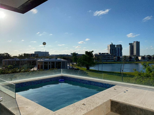 Imagen 22 de 30 de Casa En Venta En Mérida En Privada De Lujo Con 10 Recámaras