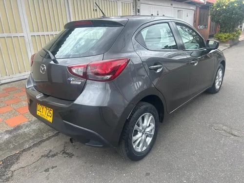 Mazda 2 1.5 At