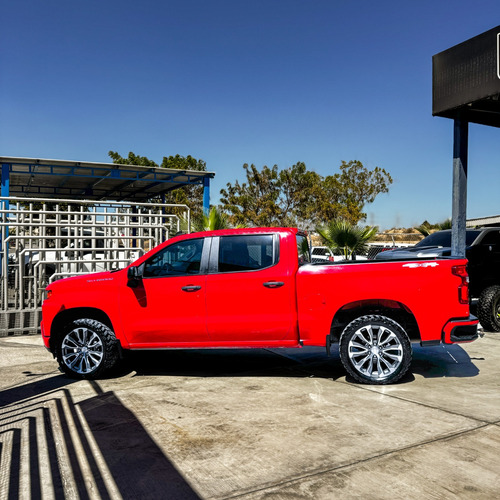 Chevrolet Silverado 5.4 2500 Custom Doble Cabina Ls 4x4 At