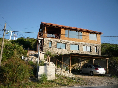 Casa Con Piscicna Y Vista Al Mar En Alquiler, Piriapolis 