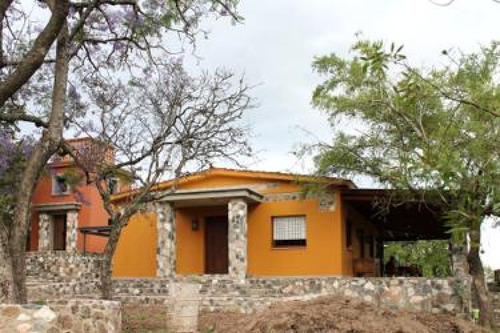 Casa Quinta En Venta - 3 Dormitorios 3 Baños - Córdoba