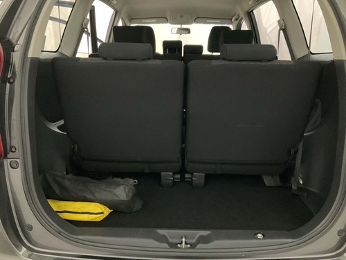 Imagen 8 de 15 de Toyota Avanza Le 2019 - Transmisión Manual