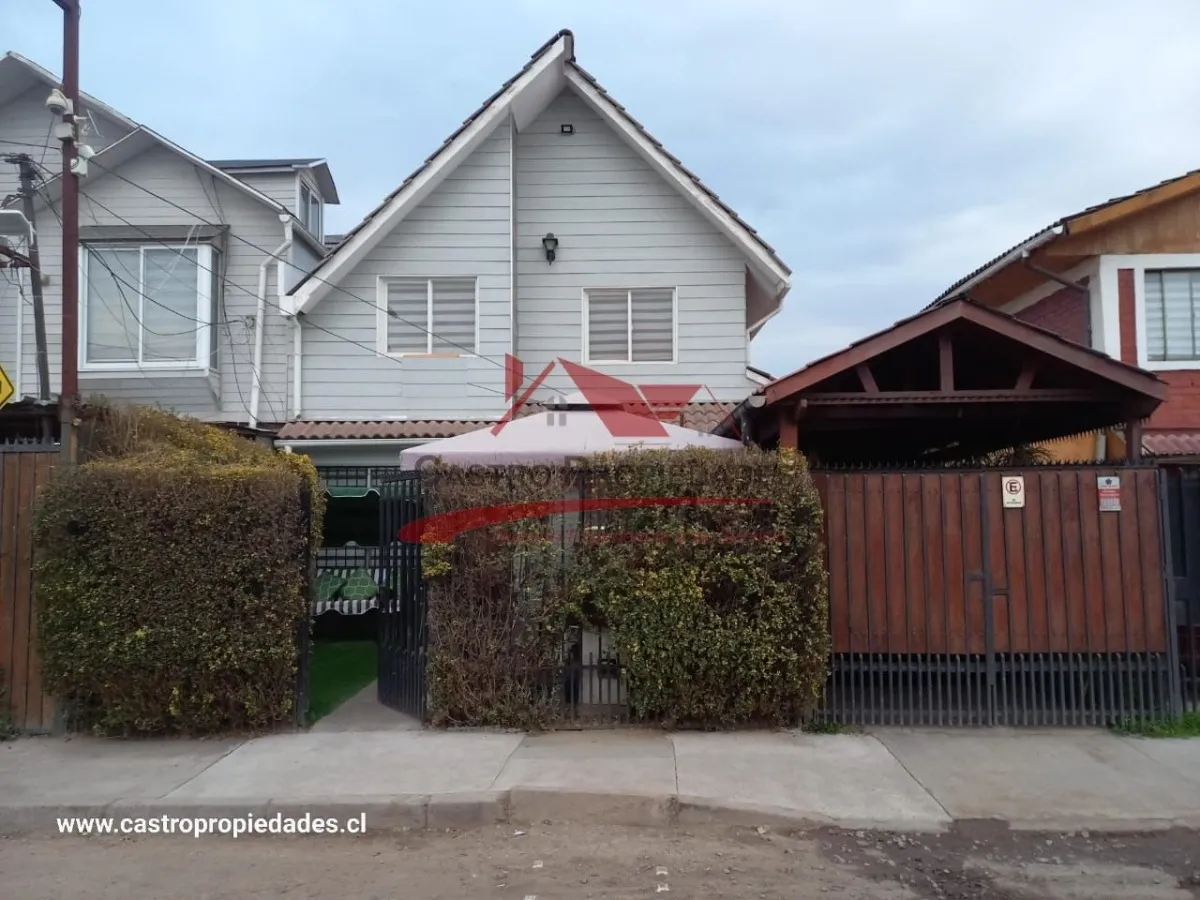 Imagen 1 de 20 de Casa De Dos Pisos, 4 Dormitorios, 3 Baños, Quilicura