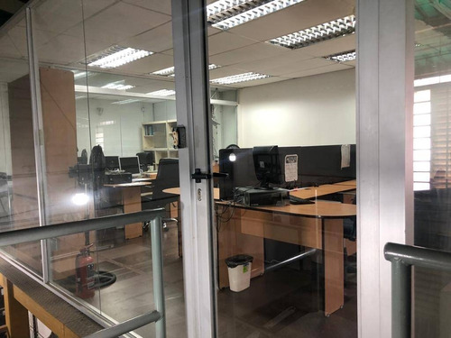 Imagen 3 de 15 de Venta De Amplio Galpon En Zona Industrial Carabobo Cod. 133564. Daniela Jimenez 0414-4027874