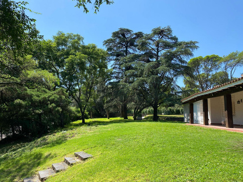 Terreno Con Casa Apto 5 Unidades En Venta En Barrio Villa Allende Golf