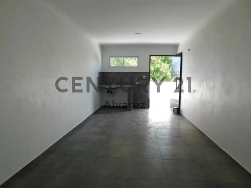Imagen 12 de 18 de 73 Y 152, Los Hornos- Complejo De 9 Departamentos En Venta .