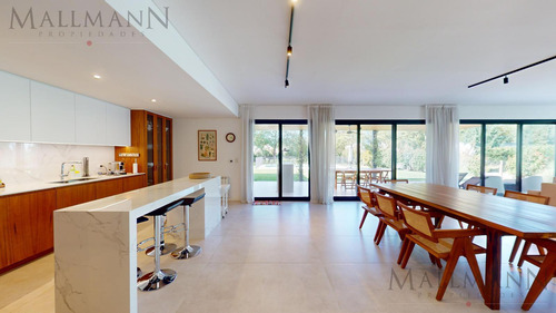 Casa En Venta. 4 Dormitorios En Suite. Estancias Golf
